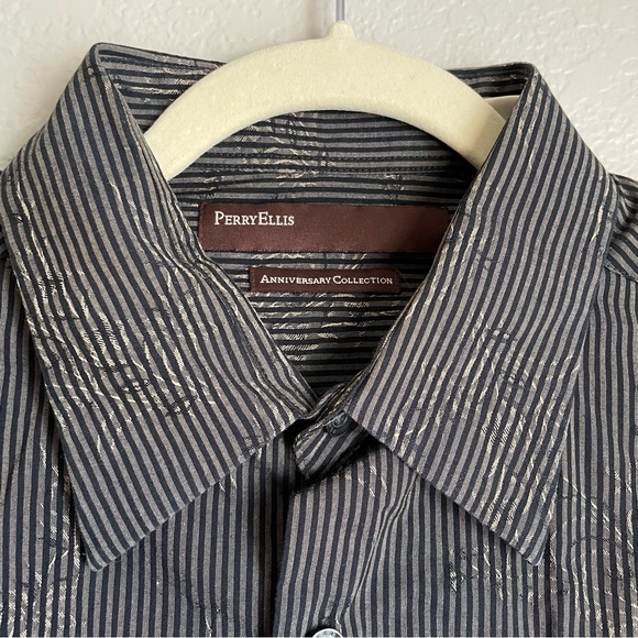 Perry Ellis Embellished Dress Shirt Button Down - Picture 4 of 9